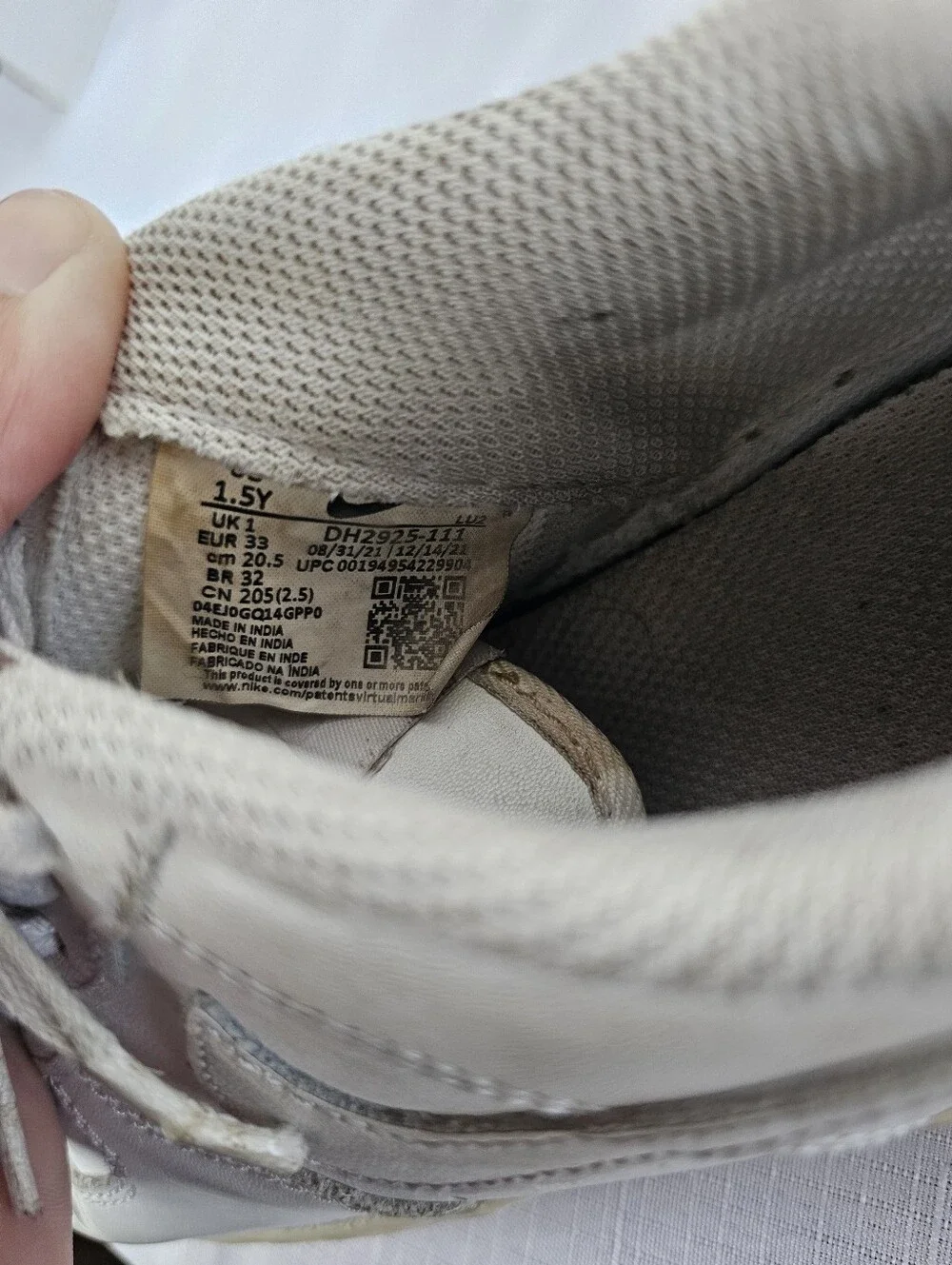 Nike air white